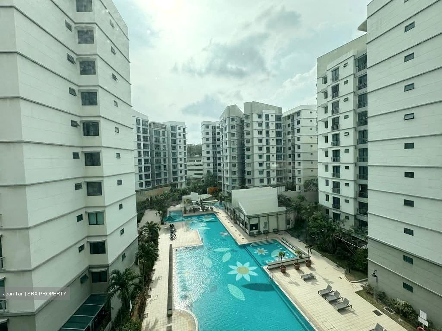Simei Green Condominium (D18), Condominium #557803541